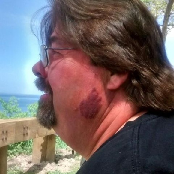 Meet your Posher, Mark - Picture 1 of 1